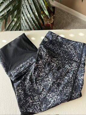 Lululemon Black Speckled High-Rise Leggings